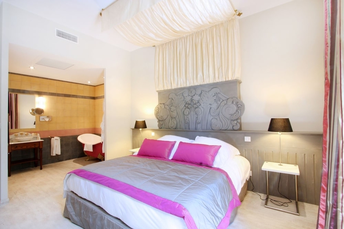 Imagen de la habitación del Hotel De Gantès. Foto 13