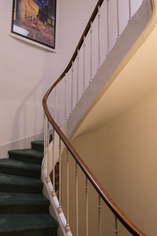 Imagen de los interiores del Hotel De Geneve, París. Foto 11