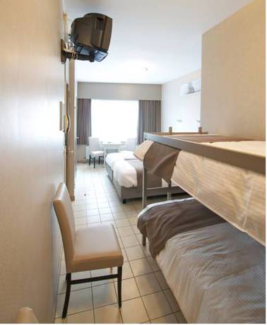 Imagen de la habitación del Hotel De Golf. Foto 15