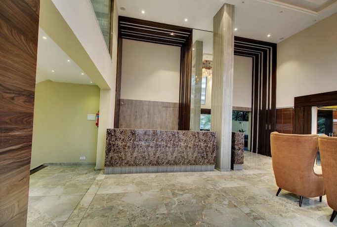 Imagen de los interiores del Hotel De Grand Riviera. Foto 17