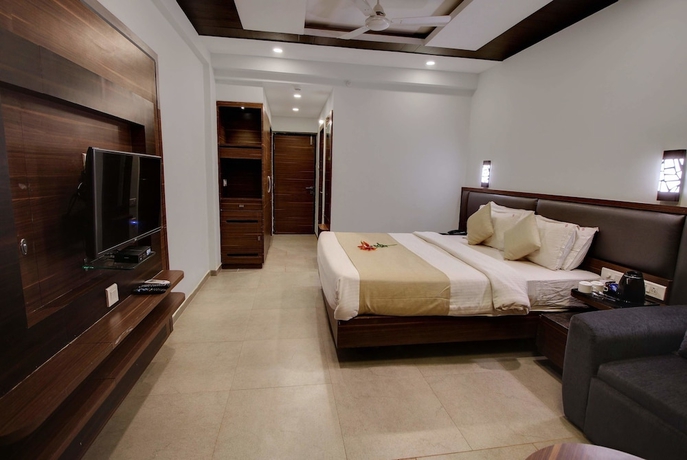 Imagen de la habitación del Hotel De Grand Riviera. Foto 16