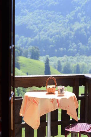Imagen de la habitación del Hotel De Gruyères. Foto 3
