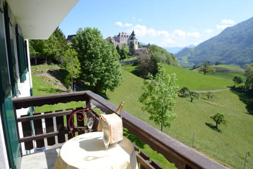 Imagen de la habitación del Hotel De Gruyères. Foto 15