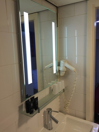 Imagen de la habitación del Hotel De Herbert Amsterdam. Foto 6