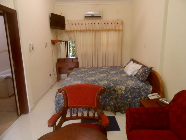 Imagen general del Hotel De Holiday Beach. Foto 4