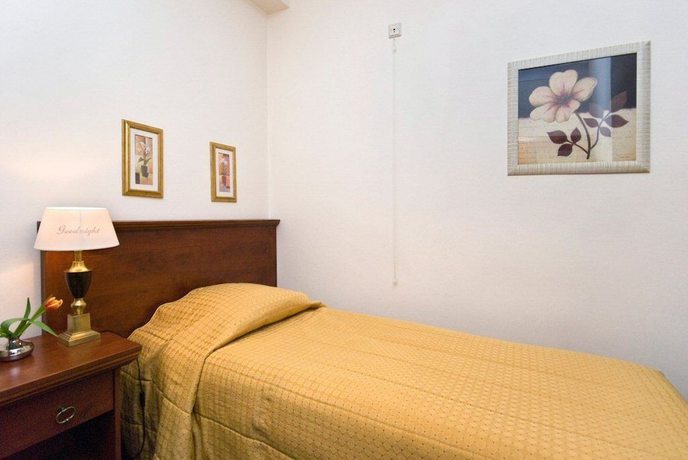 Imagen de la habitación del Hotel De Kroon. Foto 5