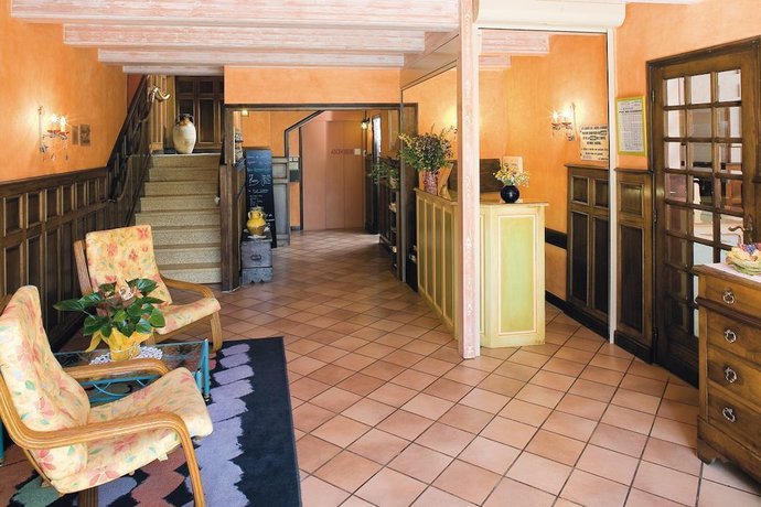 Imagen de los interiores del Hotel De L Europe. Foto 19