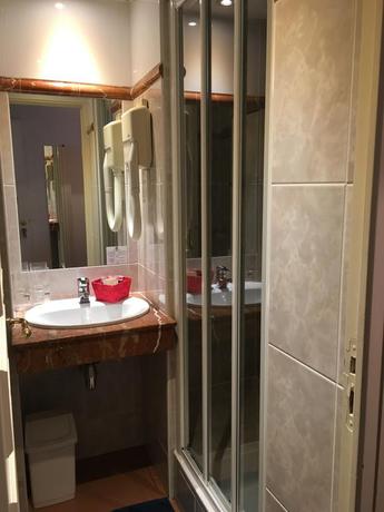 Imagen de la habitación del Hotel De L'Espérance. Foto 5