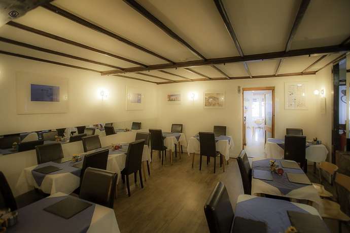 Imagen del bar/restaurante del Hotel De L'Etang Jersey. Foto 4