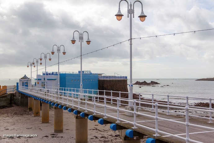 Imagen de los exteriores del Hotel De L'Etang Jersey. Foto 10