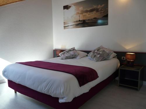 Imagen de la habitación del Hotel De La Baie De Paimpol. Foto 4