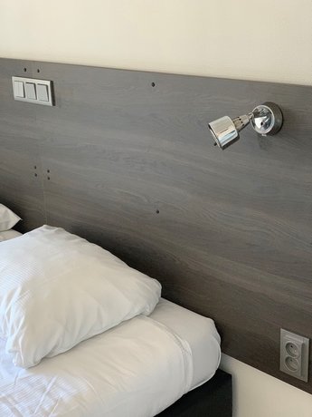 Imagen de la habitación del Hotel De La Bourse. Foto 5