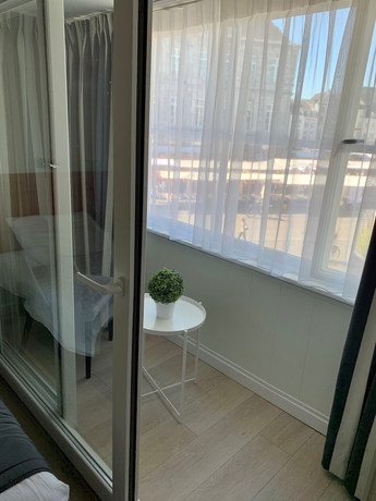 Imagen de la habitación del Hotel De La Bourse. Foto 6