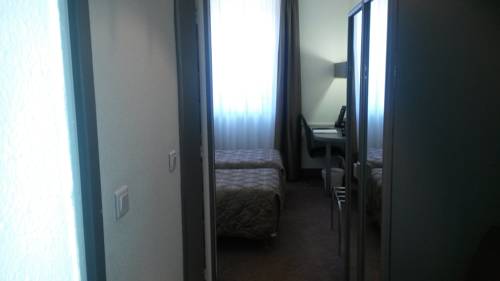 Imagen de la habitación del Hotel De La Cloche, DOLE. Foto 2