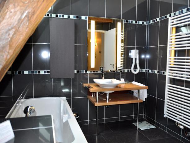 Imagen de la habitación del Hotel De La C&ocirc;te D'or. Foto 6