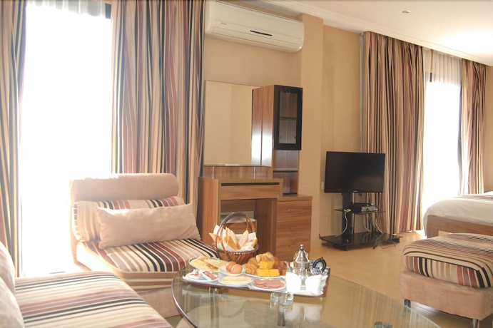 Imagen de la habitación del Hotel De La Corniche, Casablanca. Foto 8