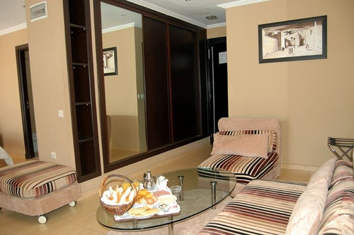 Imagen del bar/restaurante del Hotel De La Corniche, Casablanca. Foto 2