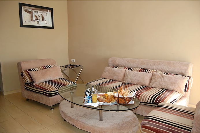 Imagen de la habitación del Hotel De La Corniche. Foto 10