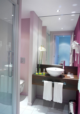 Imagen de la habitación del Hotel De La Couronne, Lieja. Foto 6