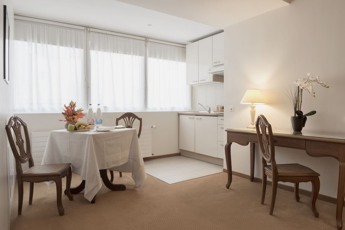 Imagen de la habitación del Hotel De La Couronne, MORGES . Foto 9