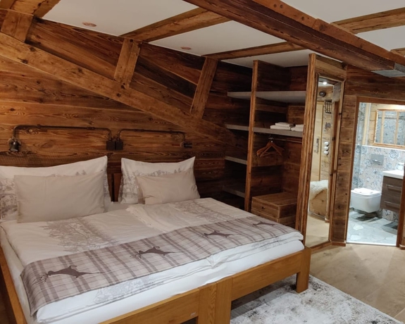 Imagen de la habitación del Hotel De La Croix F&eacute;d&eacute;rale. Foto 2