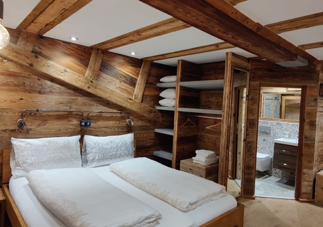 Imagen de la habitación del Hotel De La Croix F&eacute;d&eacute;rale. Foto 3