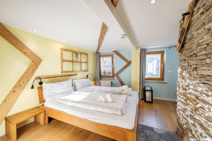 Imagen de la habitación del Hotel De La Croix F&eacute;d&eacute;rale. Foto 4