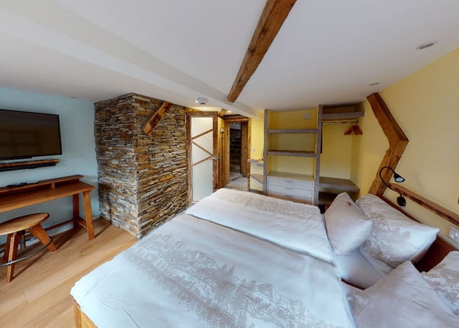 Imagen de la habitación del Hotel De La Croix F&eacute;d&eacute;rale. Foto 9