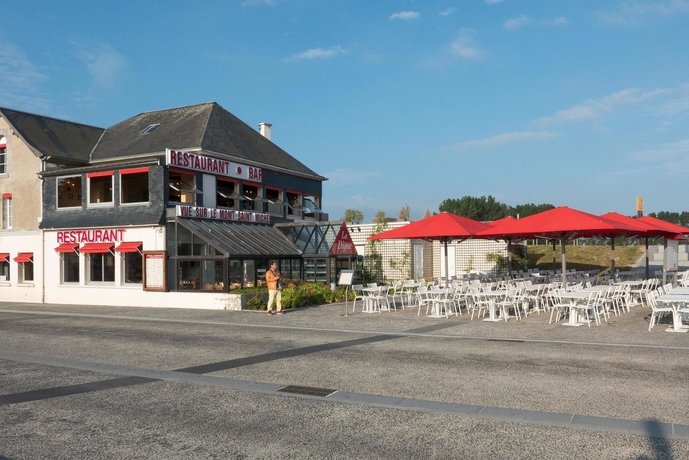 Imagen de los exteriores del Hotel De La Digue. Foto 14