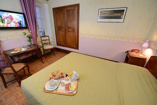 Imagen de la habitación del Hotel De La Fert&eacute;. Foto 5