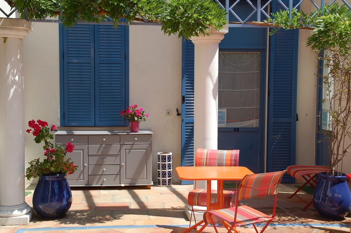 Imagen del bar/restaurante del Hotel De La Fontaine. Foto 2