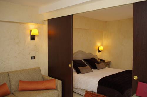 Imagen de la habitación del Hotel De La Fossette. Foto 3