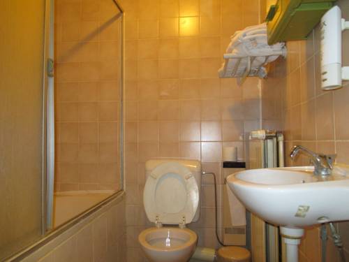 Imagen de la habitación del Hotel De La Gare Aalst. Foto 3