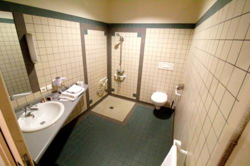 Imagen de la habitación del Hotel De La Gare Brest. Foto 5