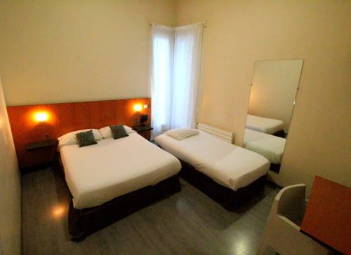 Imagen de la habitación del Hotel De La Gare Brest. Foto 8