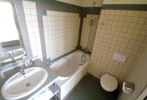 Imagen de la habitación del Hotel De La Gare Brest. Foto 13