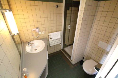 Imagen de la habitación del Hotel De La Gare Brest. Foto 14