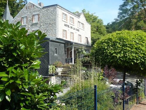 Imagen de los exteriores del Hotel De La Gare, Ferri&egrave;res. Foto 7