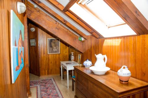 Imagen de la habitación del Hotel De La Gare, Hendaye. Foto 6