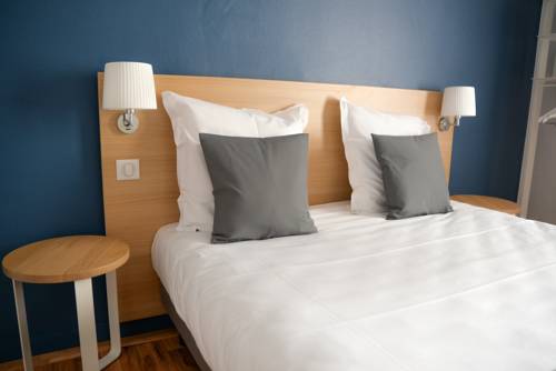 Imagen de la habitación del Hotel De La Gare, LA ROCHE-SUR-YON. Foto 8