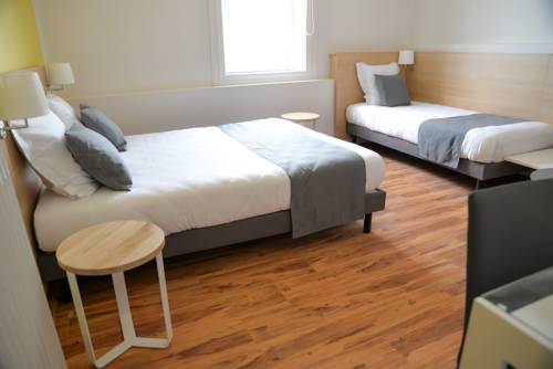 Imagen de la habitación del Hotel De La Gare, LA ROCHE-SUR-YON. Foto 14