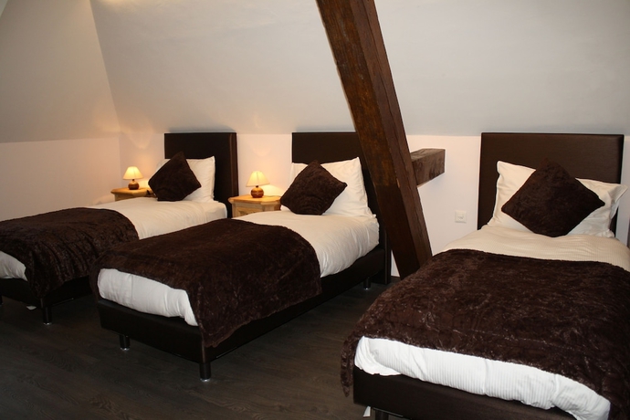 Imagen de la habitación del Hotel De La Gare, Monthey. Foto 2