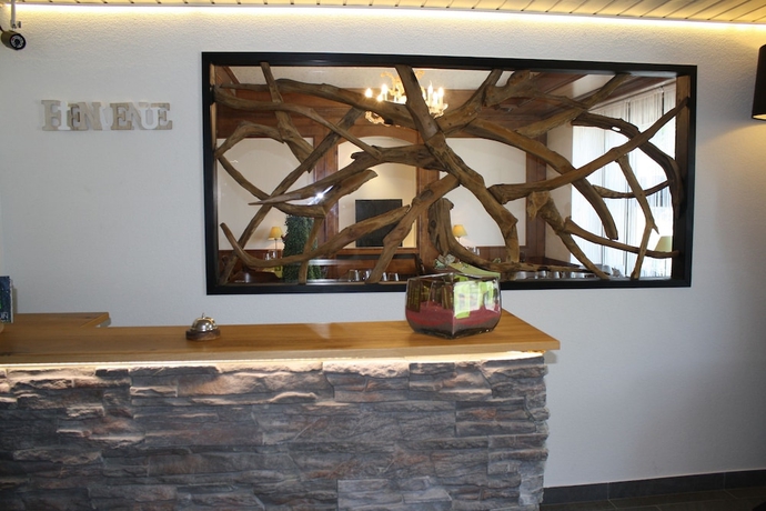 Imagen de los interiores del Hotel De La Gare, Monthey. Foto 19