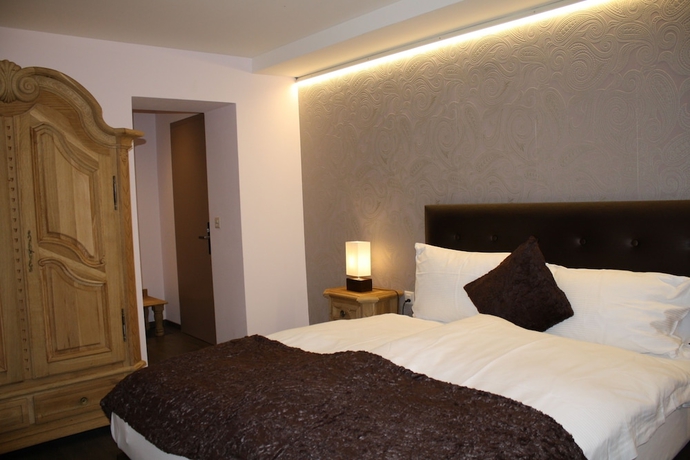 Imagen de la habitación del Hotel De La Gare, Monthey. Foto 13