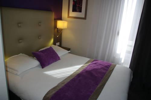 Imagen de la habitación del Hotel De La Gare Troyes Centre. Foto 10