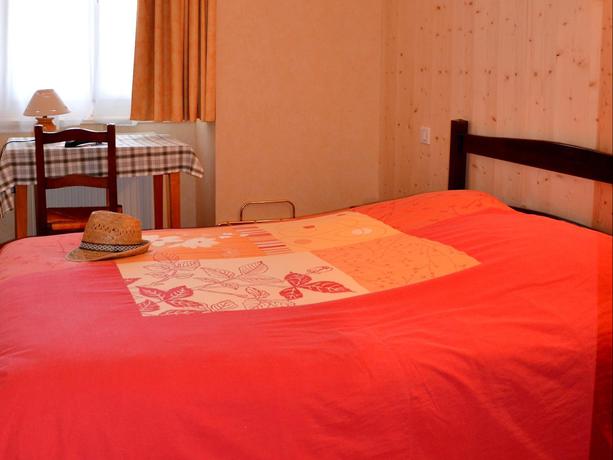 Imagen de la habitación del Hotel De La Haute-Montagne. Foto 3