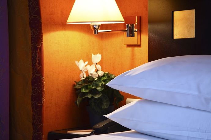 Imagen de la habitación del Hotel De La Jatte. Foto 7