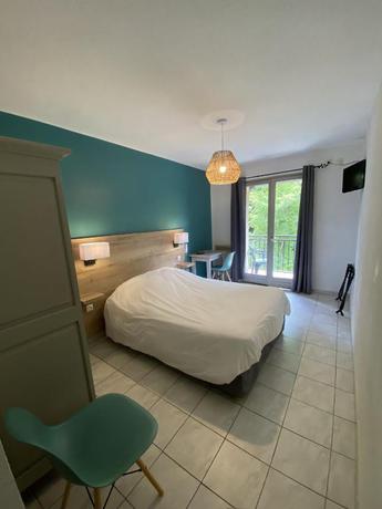 Imagen de la habitación del Hotel De La Jonte. Foto 2