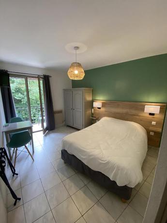 Imagen de la habitación del Hotel De La Jonte. Foto 4
