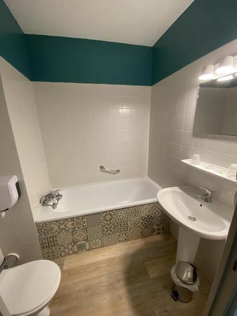 Imagen de la habitación del Hotel De La Jonte. Foto 7